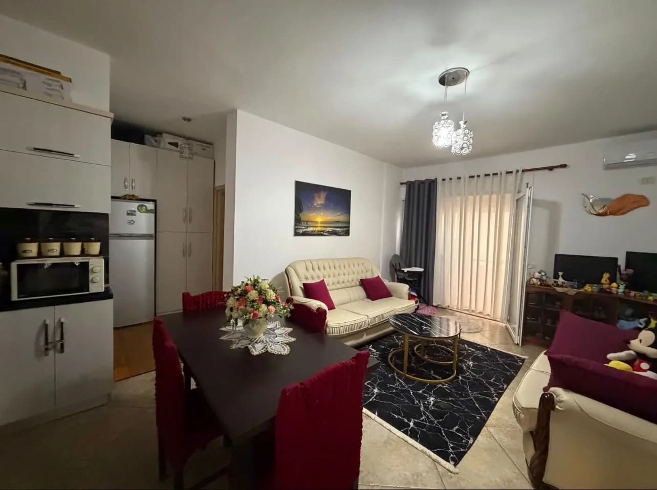 SHITET APARTAMENT 1+1 NË SHKËMBIN E KAVAJËS