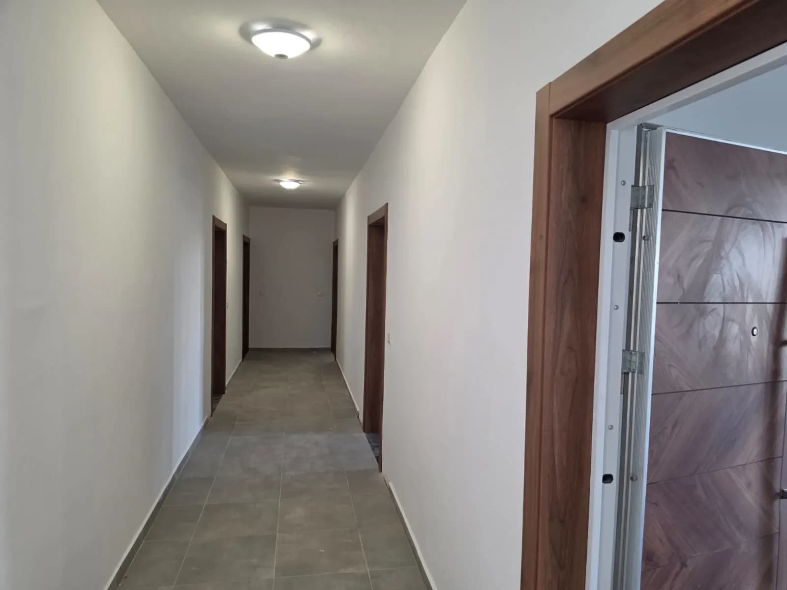 Garsoniere në Shitje – Rezidenca Loredis, Ne plazhin Qerret, Kavaje ,ndertim i ri