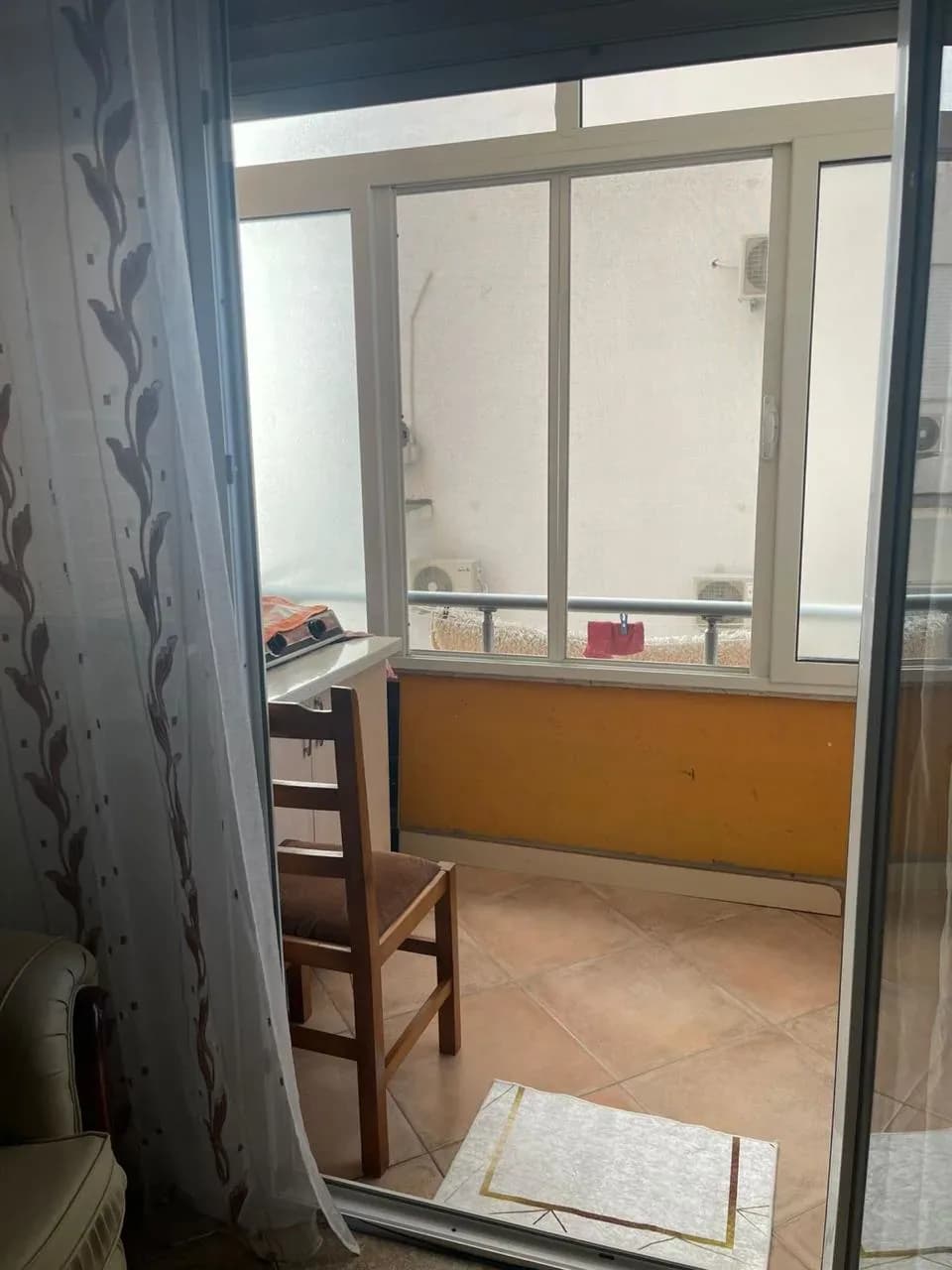 SHITET APARTAMENT 1+1 NË SHKËMBIN E KAVAJËS