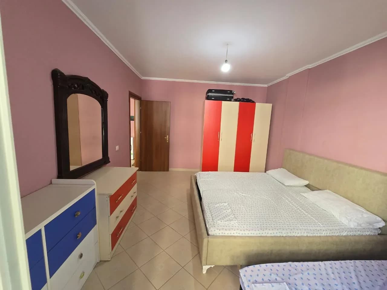 🏖 Shitet Apartament 1+1 – Shkëmbi i Kavajës 4