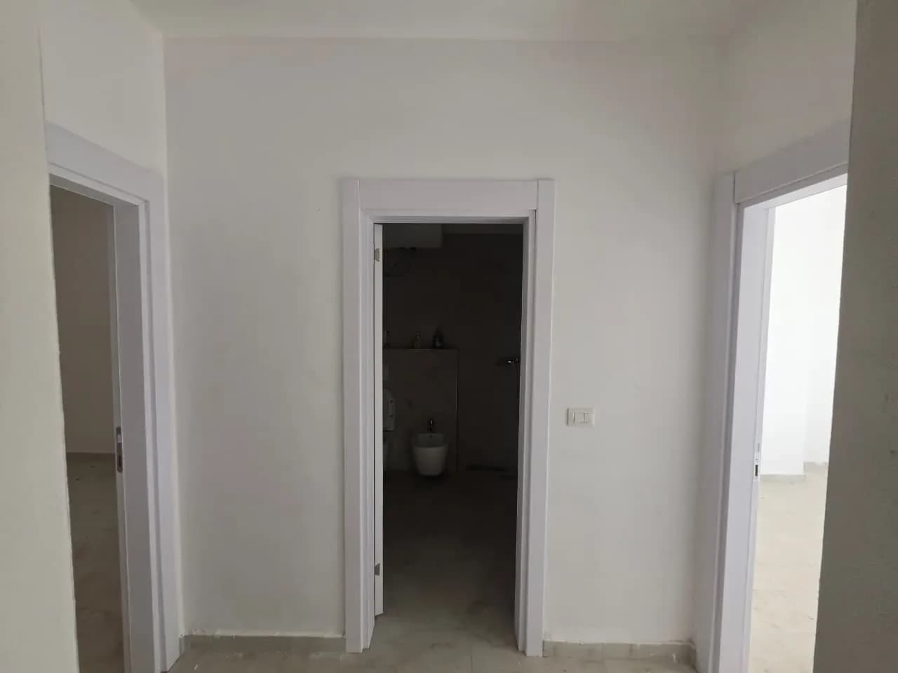 APARTAMENT 2+1 NË SHITJE – REZIDENCA LOREDIS, QERRET