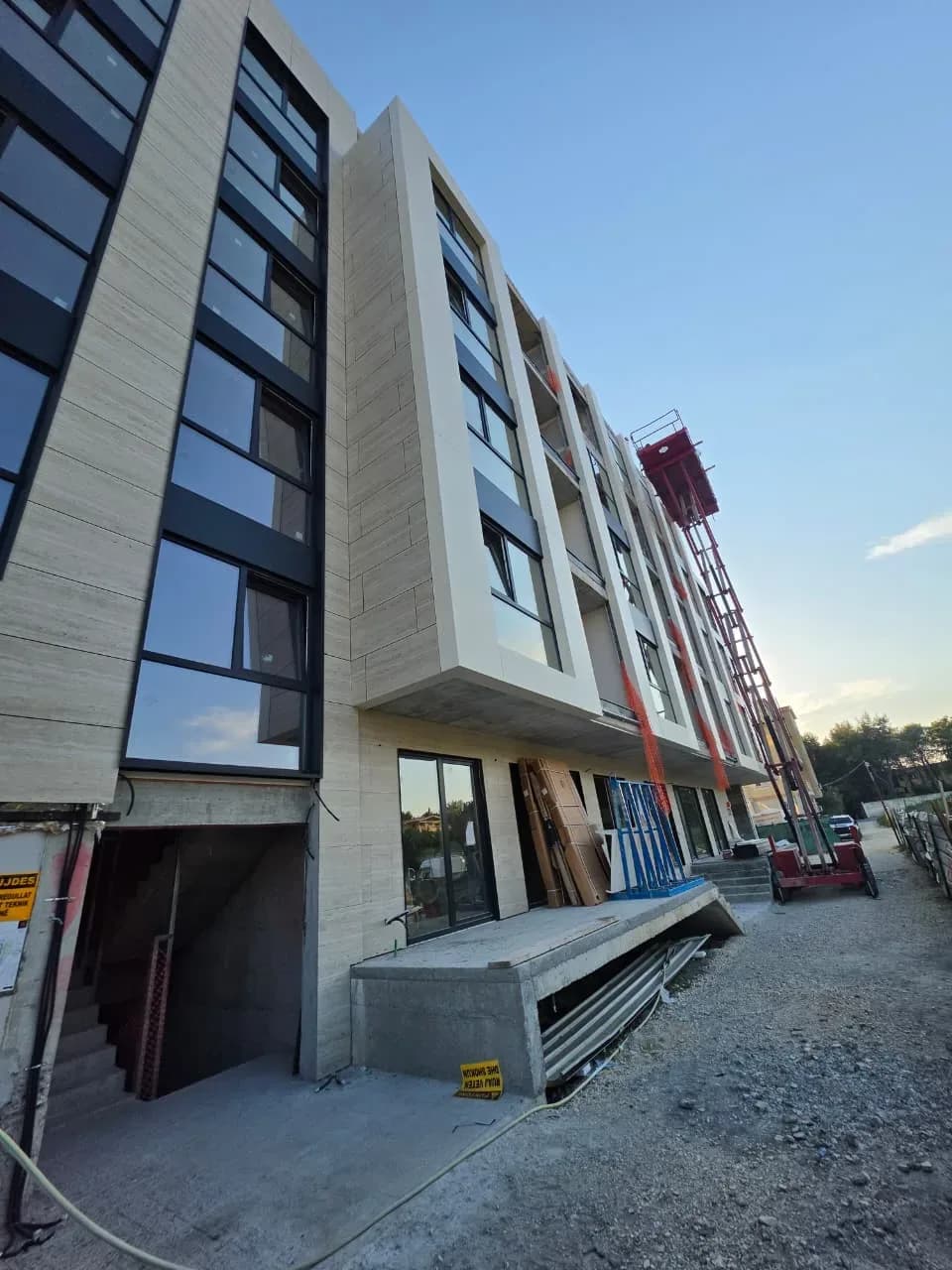 Shiten Apartamente 1+1 në Plazhin e Qerretit, Ndertim i ri 3