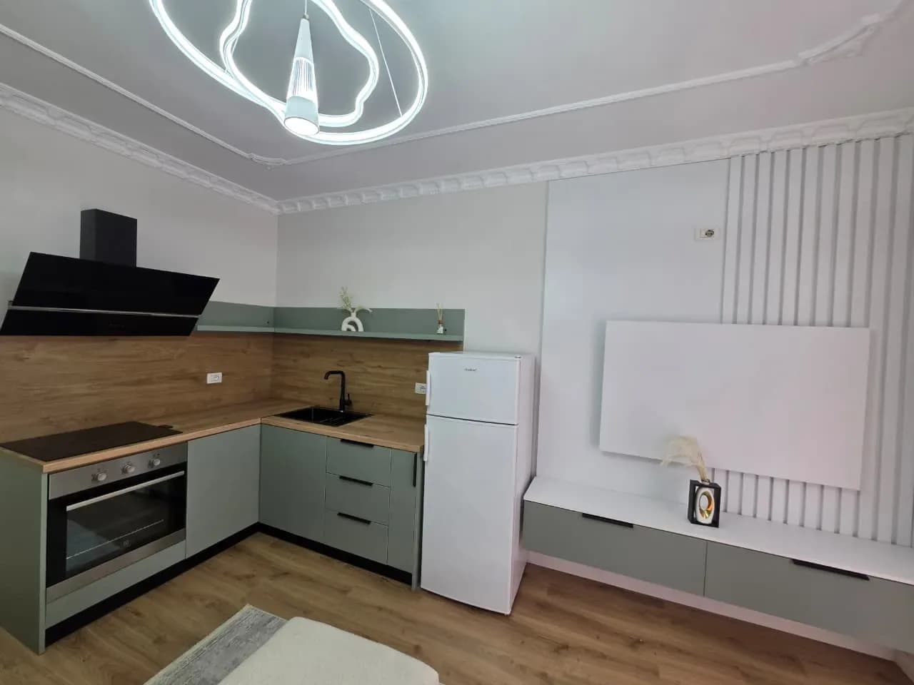 Shitet Apartament 1+1 në Golem – Mundësi Ideale për Banim ose Investim