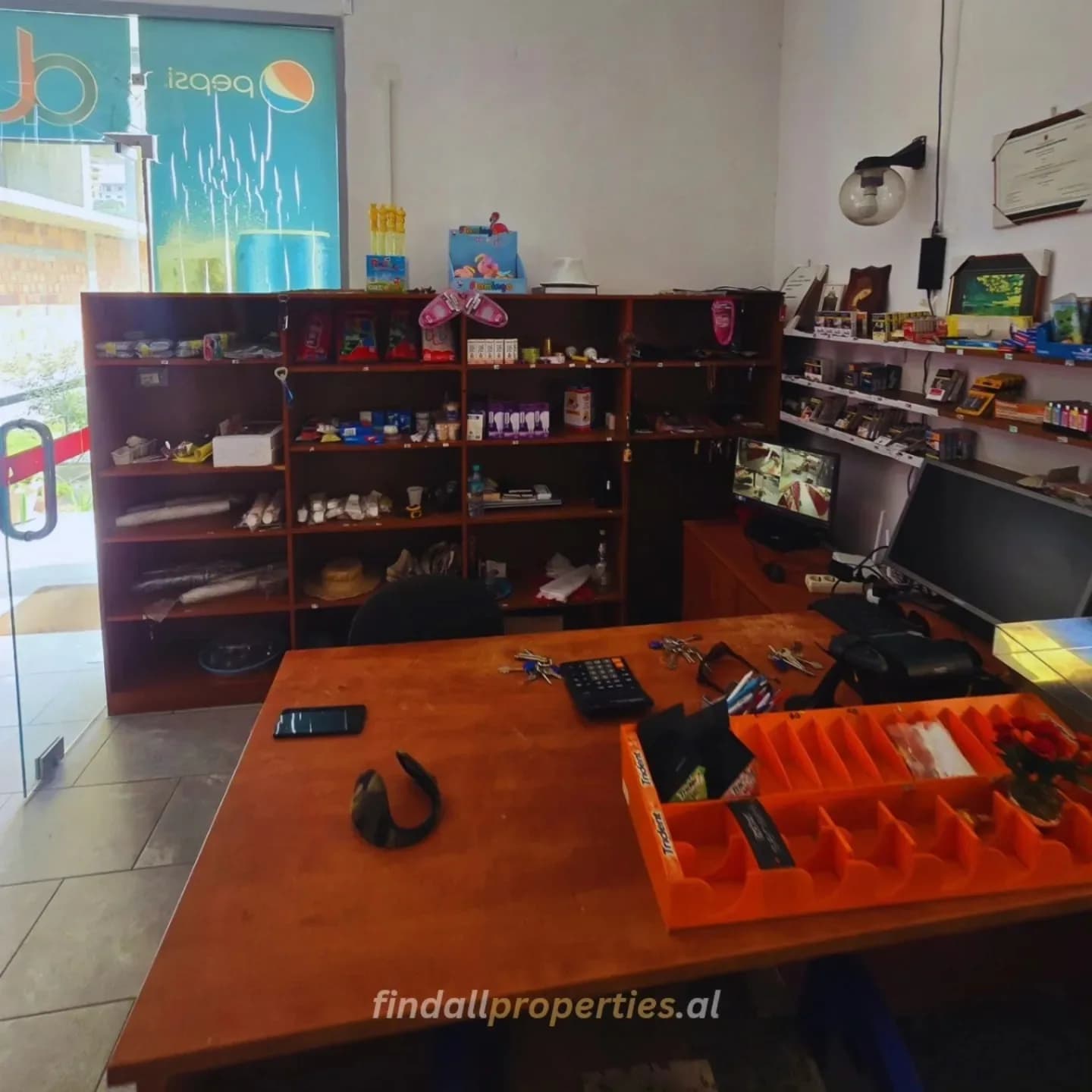 Jepet me Qera Njesi Biznesi ne Shkembin e Kavajes, Durrës