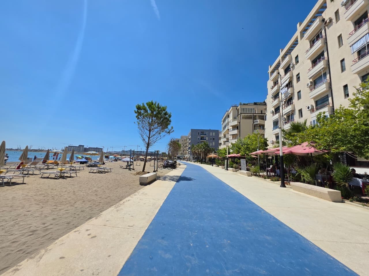 Shitet Apartament 2+1+2 – Plazh, Durrës Vetëm 10 metra nga deti