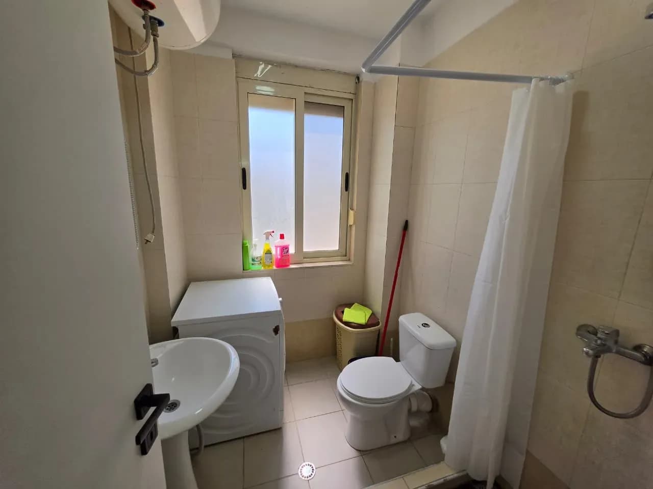 Shitet Apartament 1+1 në Golem – Mundësi Ideale për Banim ose Investim