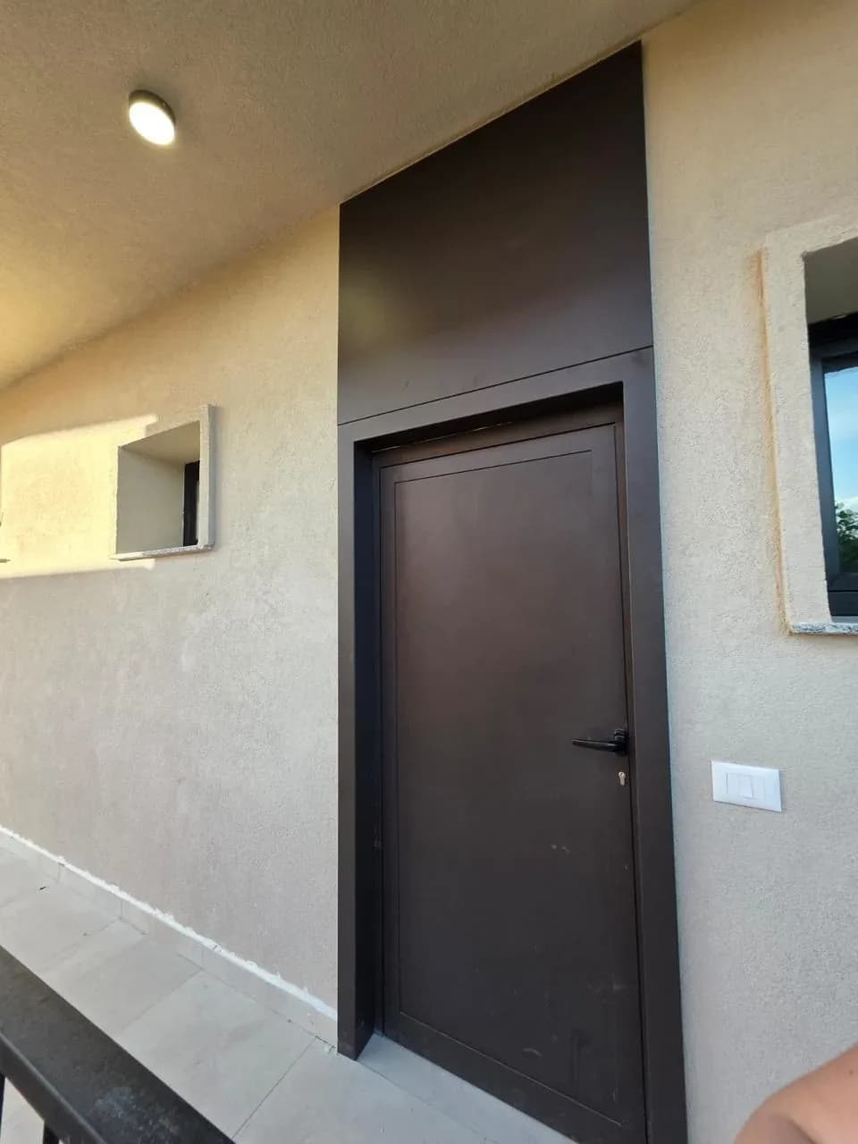 Shiten Garsoniere dhe Apartamente 1+1 në Plazhin e Spillesë