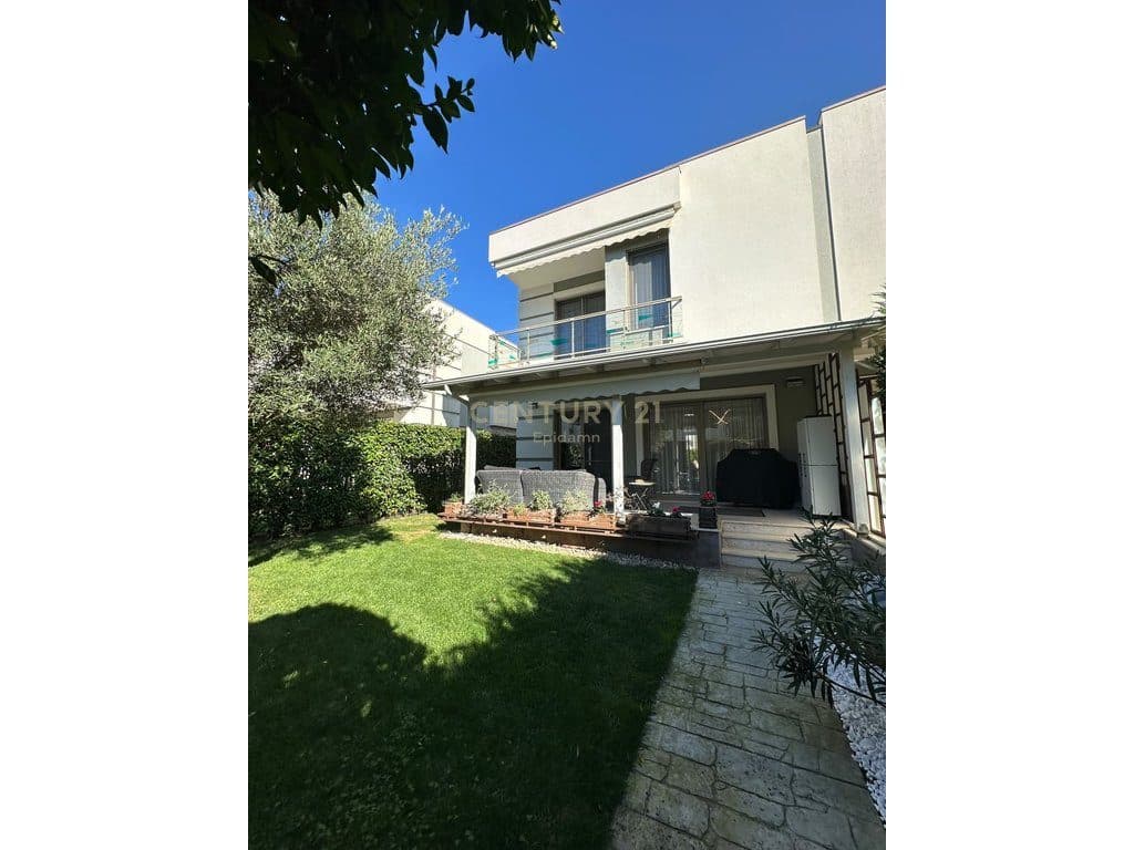 VILË PËR SHITJE – PERLA RESORT, GJIRI I LALZIT – 495.000 €