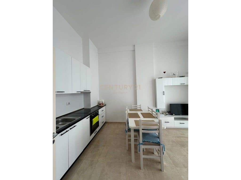 APARTAMENT 2+1 PËR SHITJE – 100 METRA LARG DETIT, NË GJIRIN E LALZIT ! 3