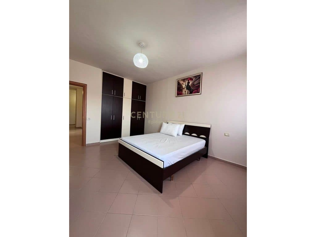 Shitet Apartament 2+1+2 në Plazh, Rrota e Kuqe 4