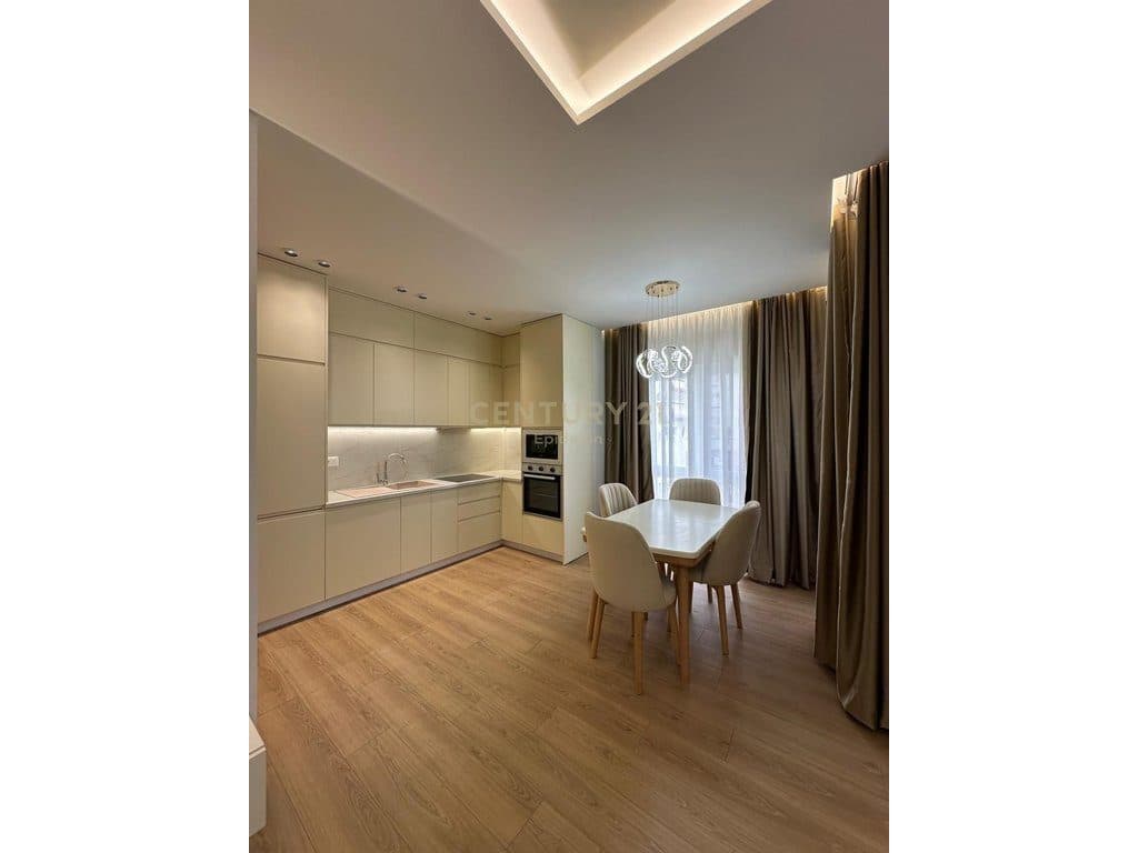 Apartament Luksoz 2+1+2 për shitje , Zogu i Zi Tirane 3