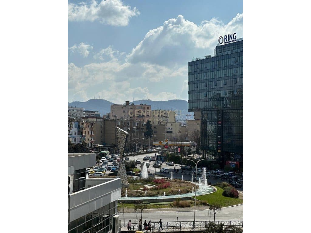 Apartament Luksoz 2+1+2 për shitje , Zogu i Zi Tirane 2