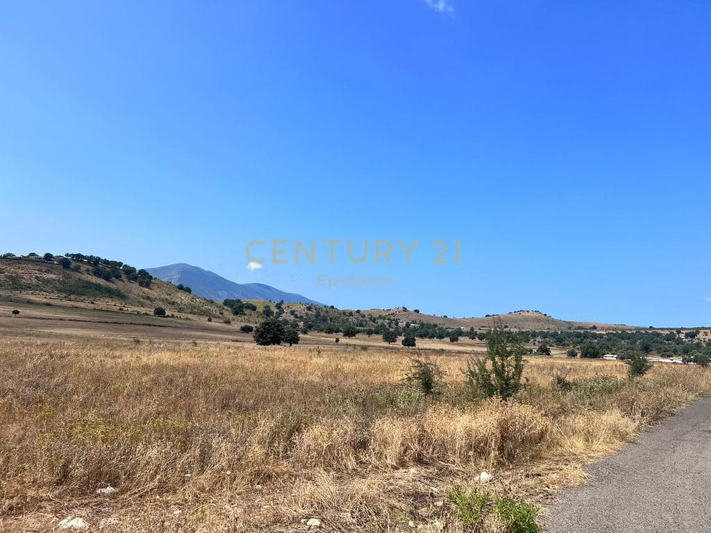 TOKË PËR SHITJE – VLORË