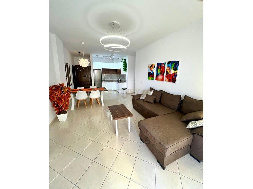 SHITET APARTAMENT 2+1 ME VERANDË – PLAZH ILIRIA, DURRËS