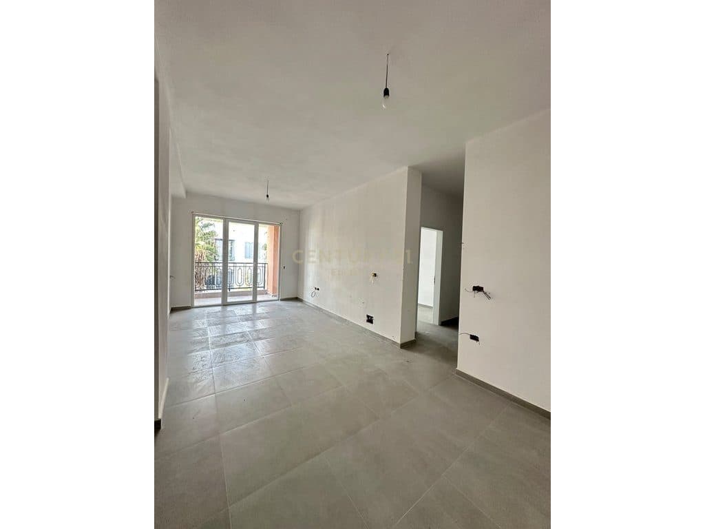 Apartament 2+1 per shitje tek Gjiri Lalzit ! 4