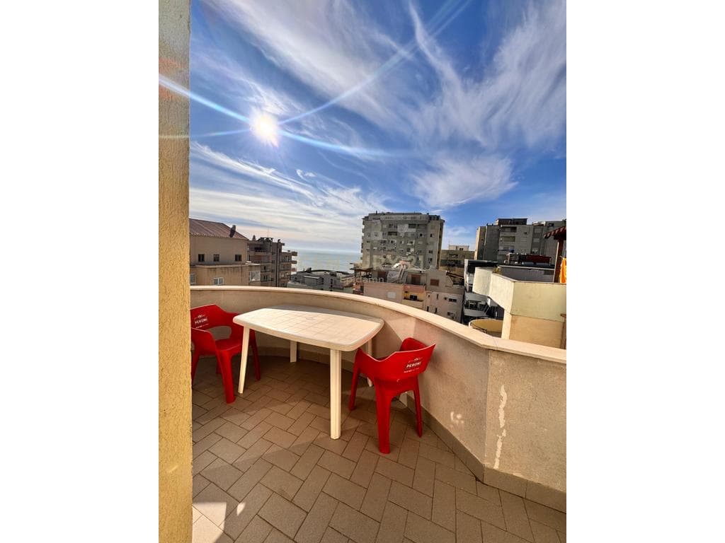 Penthouse me qira në zemër të Vollgës
