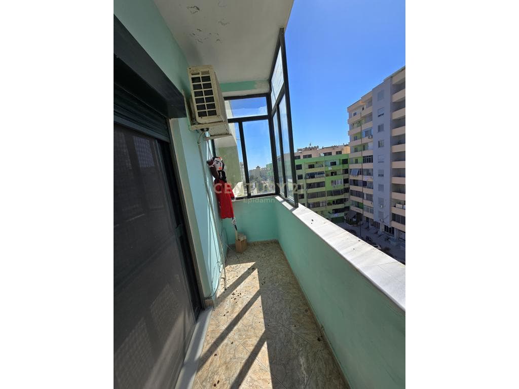 Shitet apartament 1+1 ne plazh Hekurudha 4