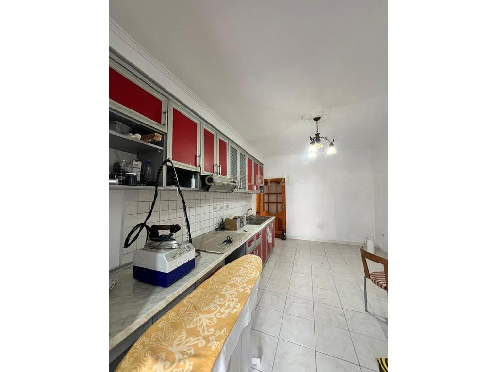 APARTAMENT 3+1 PER SHITJE PRANE SPITALIT RAJONAL , DURRES! 3