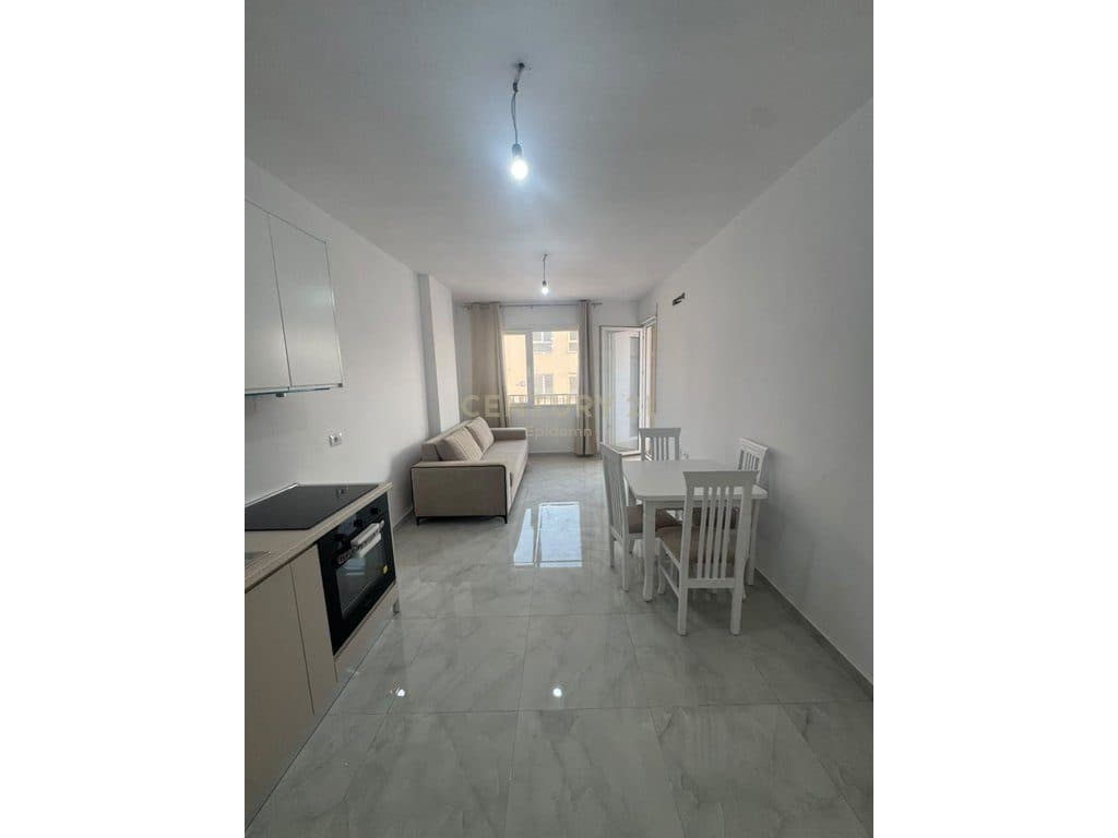 APARTAMENT 1+1 ME QIRA – GOLEM