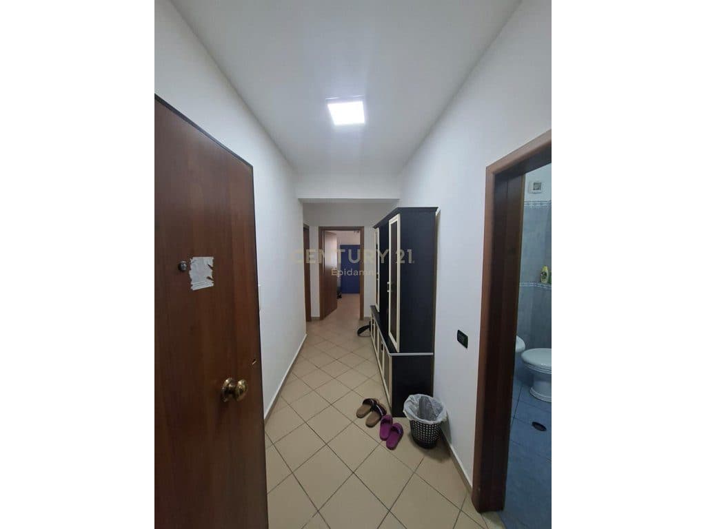 Jepet me qira apartament 1+1 në Vollga 4