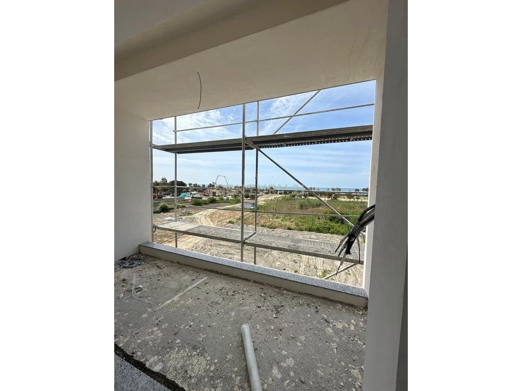 Apartament 2+1+2+post parkimi me pamje deti per shitje tek Gjiri i Lalzit !