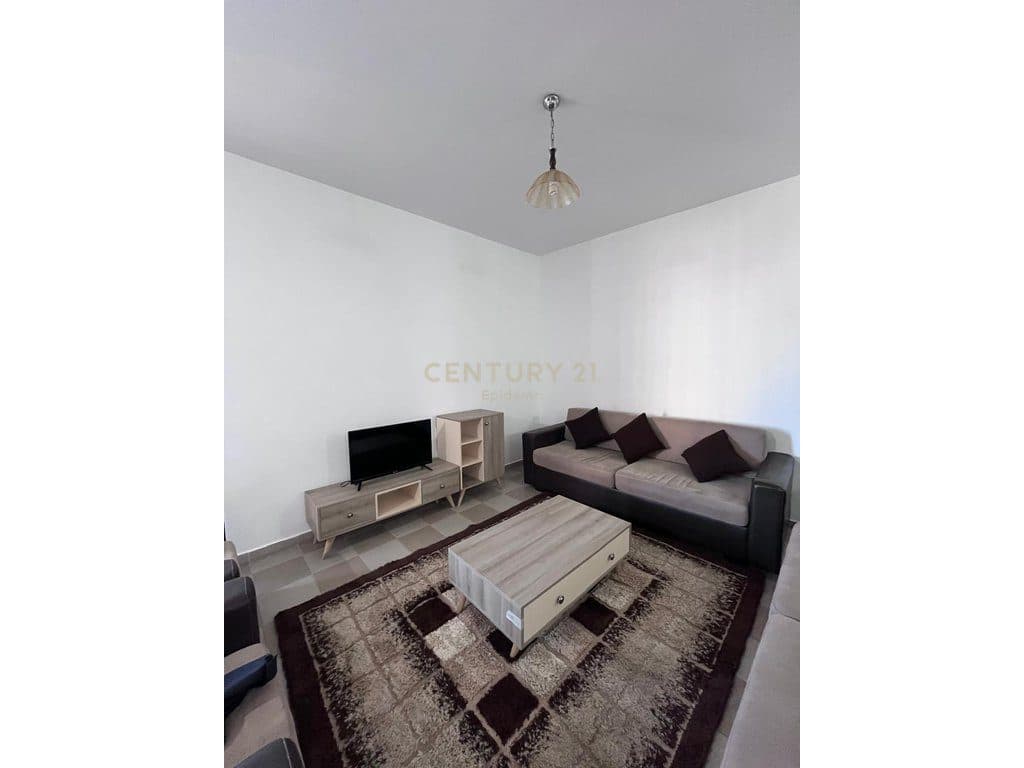🏡 ME QERA APARTAMENT 1+1 NË QENDËR TË DURRESIT 3