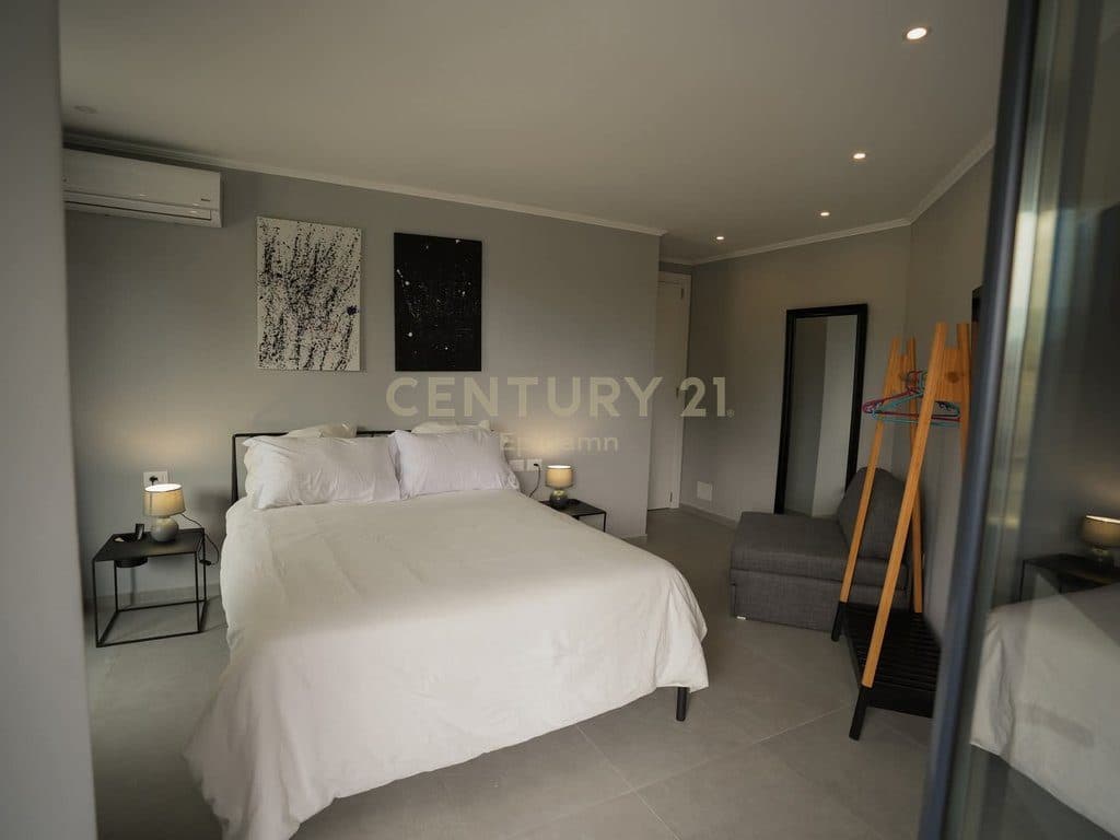 Jepet me qera apartament tek White Hill, Currila – Durrës! 4