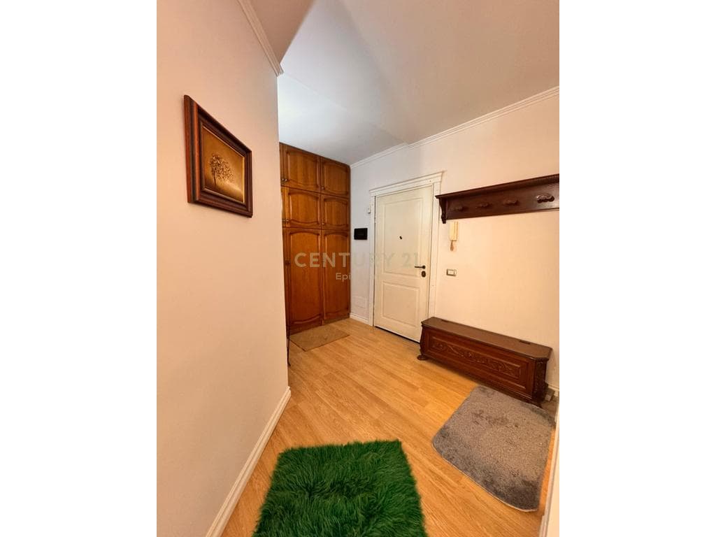 Penthouse me qira në zemër të Vollgës 2