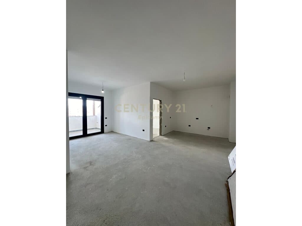 Apartament 2+1 në Shitje në Kavajë !!