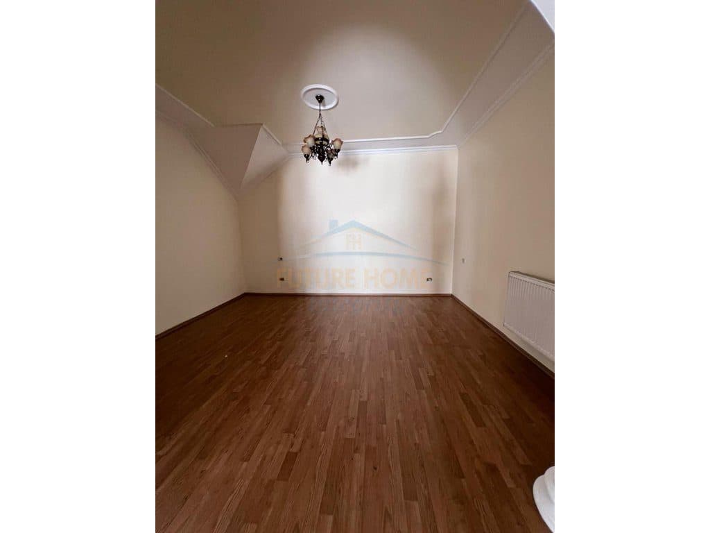 Qera, Duplex për Zyra, Blloku, Tiranë.