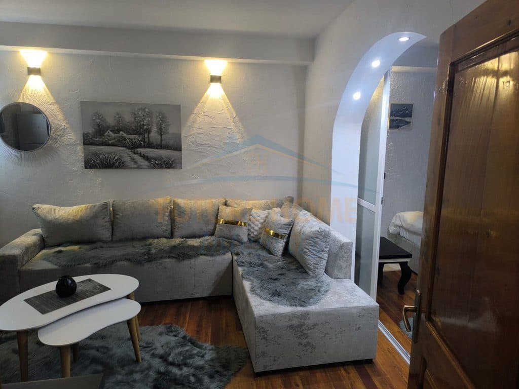 Qera, Apartament 2+1, Kalaja e Tiranës, Tiranë. 3