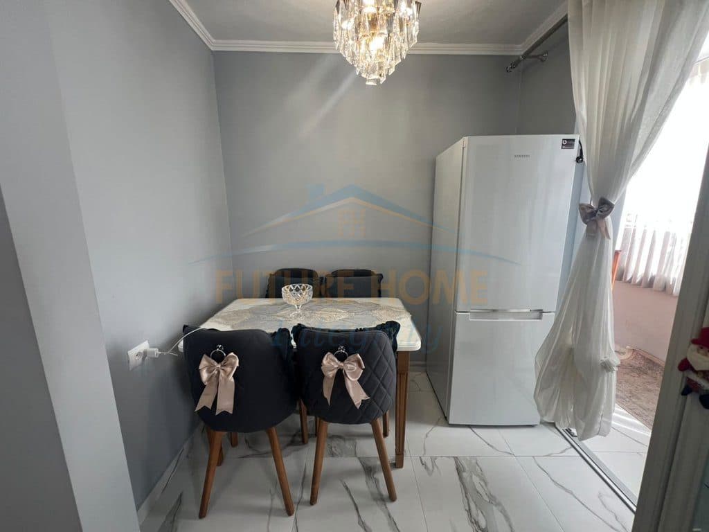 Qera, Apartament 1+1, Shkolla e Baletit, Tiranë. 3
