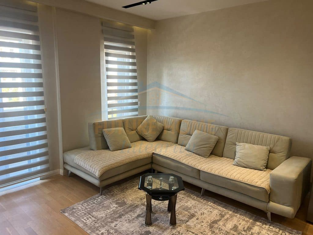 Qera, Apartament 1+1, Rruga Panorama, Tiranë.