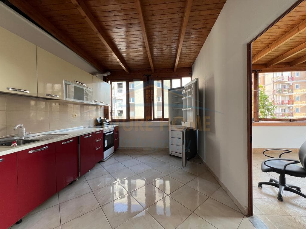 Qera, Apartament 2+1+2+Verandë, Don Bosko, Tiranë. 3