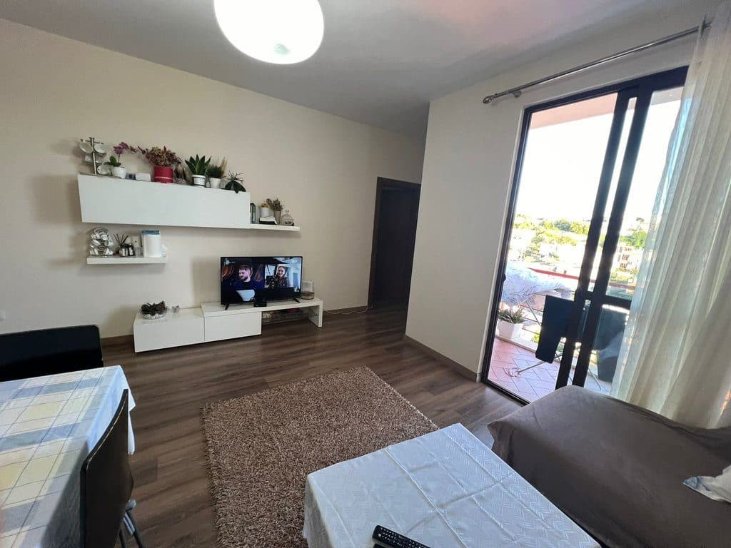 Qera, Apartament 2+1, Rruga Gramoz Pashko, Tirane. 500 € 50,000 Lekë 2