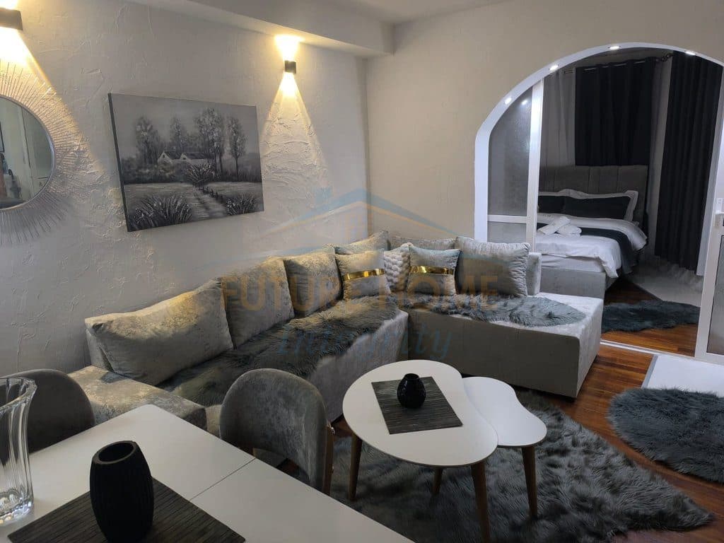 Qera, Apartament 2+1, Kalaja e Tiranës, Tiranë.