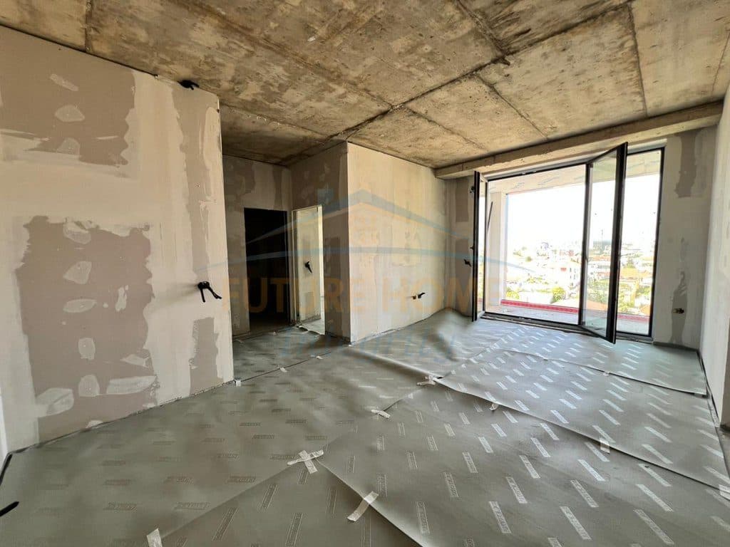 Shitet, Apartament 1+1, Rezidenca Golden Gate, Tiranë. 3
