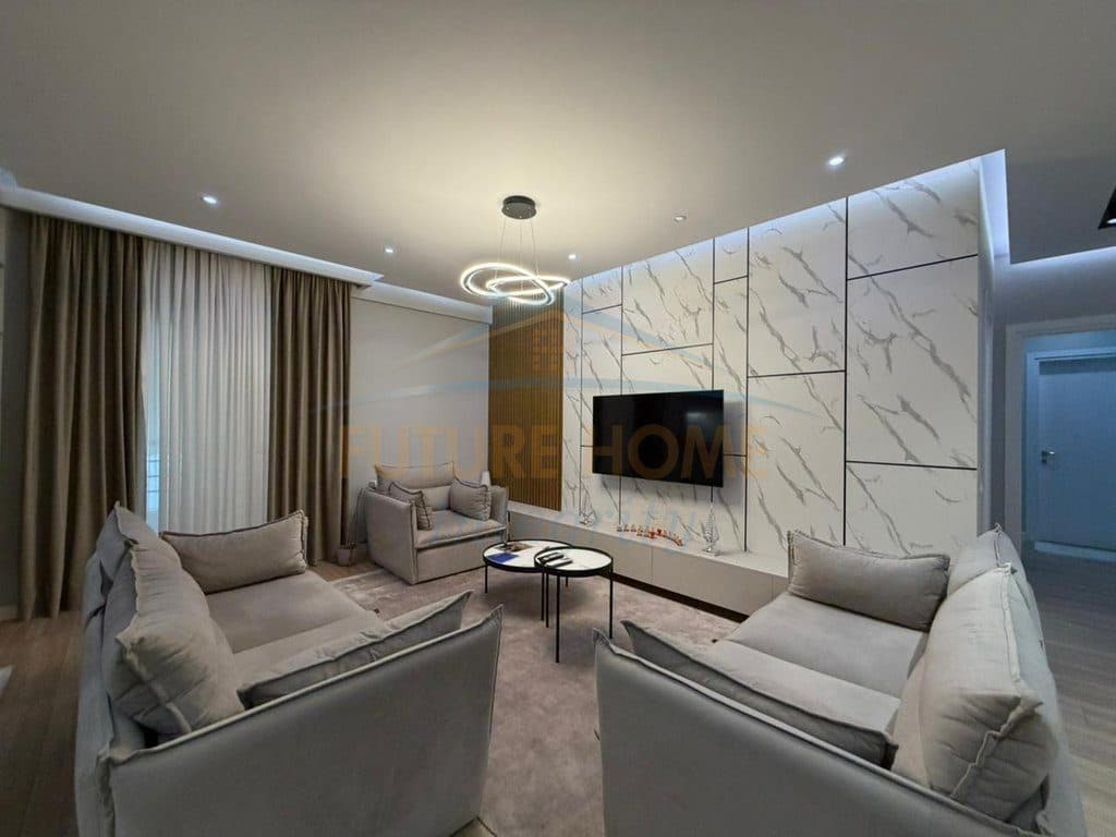 Shitet, Apartament 3+1+2, Liqeni i Thatë, Tiranë.