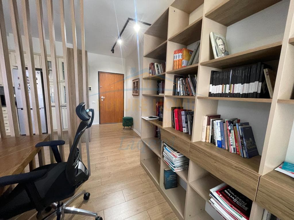 Qera, Apartament 2+1, Tregu Elektrik, Tiranë 800 € 4