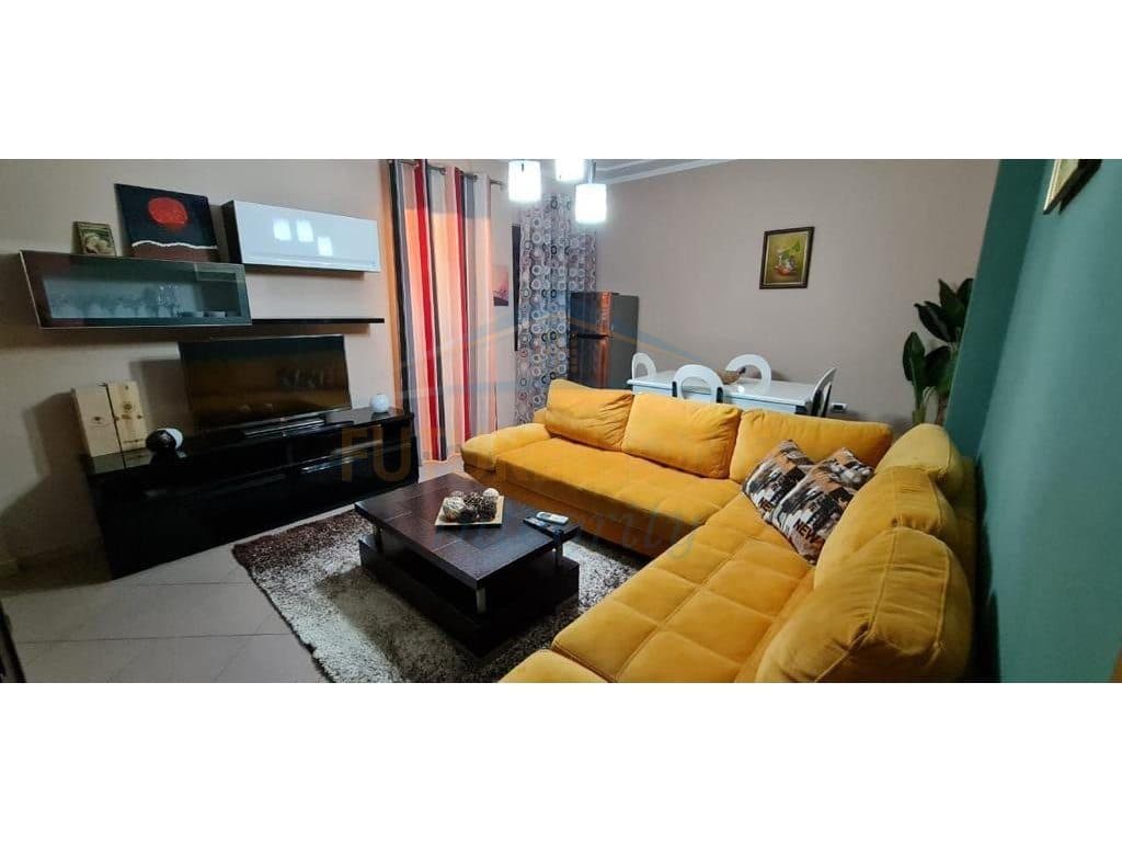 Qera, Apartament 3+1+2, Qendër, Tiranë.