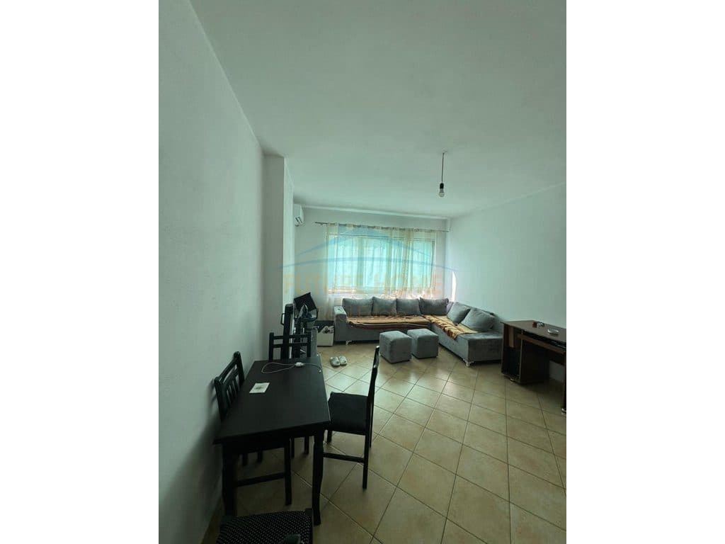 Shitet, Apartament 1+1, Unaza e Re