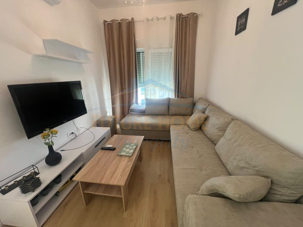 Qera, Apartament 2+1+Post Parkimi, Kompleksi Kadiu, Tiranë.