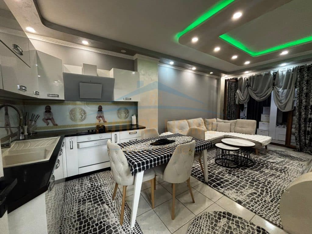 Shitet, Apartament 1+1, Rruga e Dajtit, Fresk, Tiranë