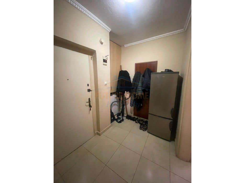 Shitet, Apartament 1+1, Myslym Shyri, Tiranë. 3