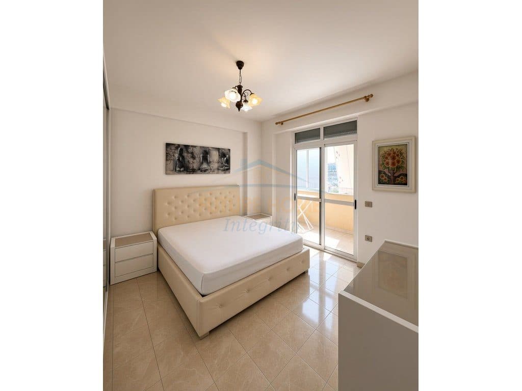 Shitet, Apartament 2+1+2, Ish Ura e Nisherakut, Tiranë. 4