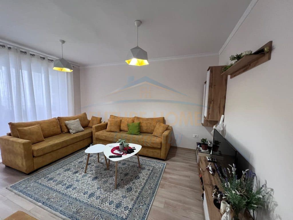 Shitet, Apartament 1+1, Shkolla e Baletit, Tiranë.