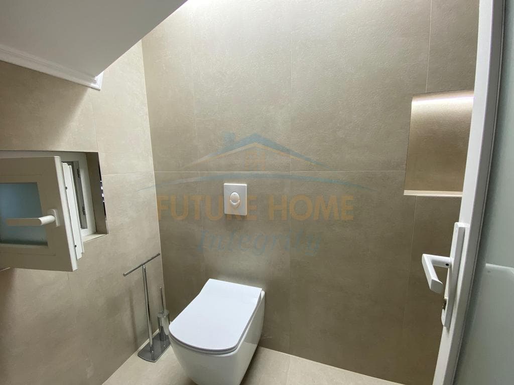 Qera, Apartament 2+1+2+Post Parkimi, Ish Tregu Elektrik, Tiranë. 3
