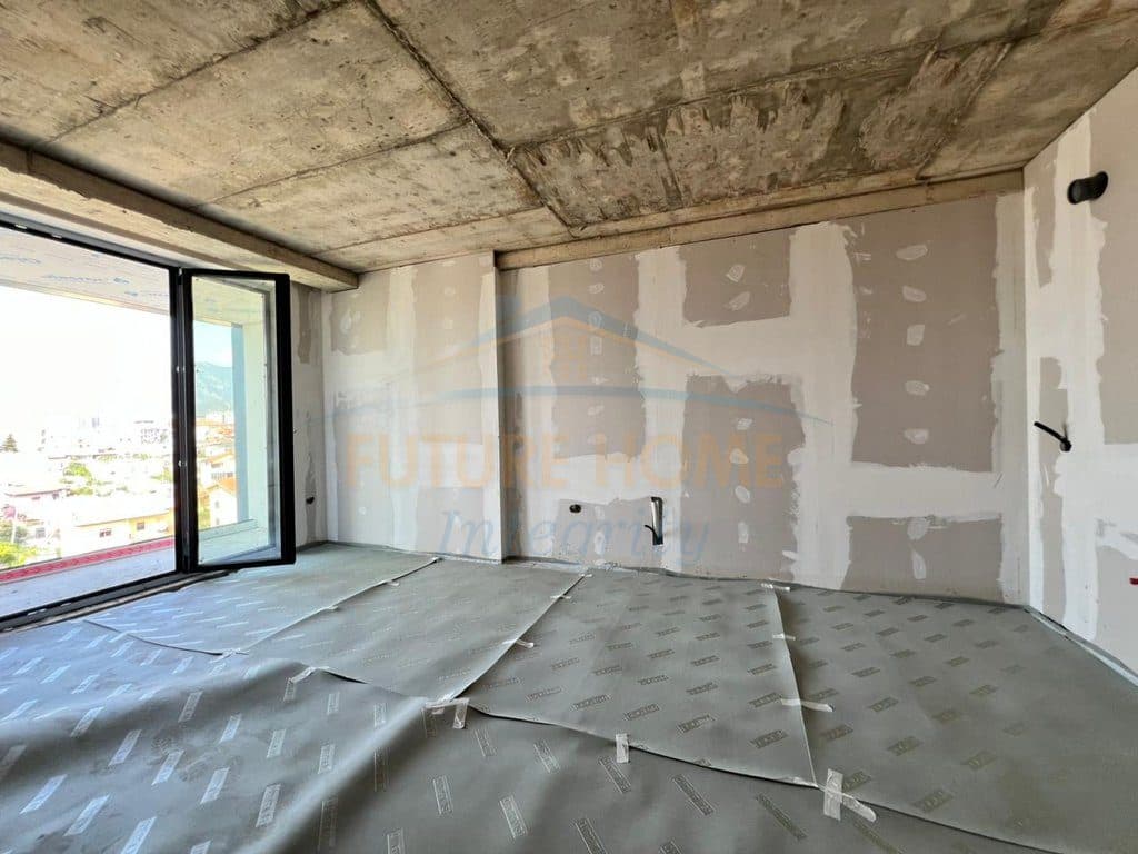 Shitet, Apartament 1+1, Rezidenca Golden Gate, Tiranë. 4