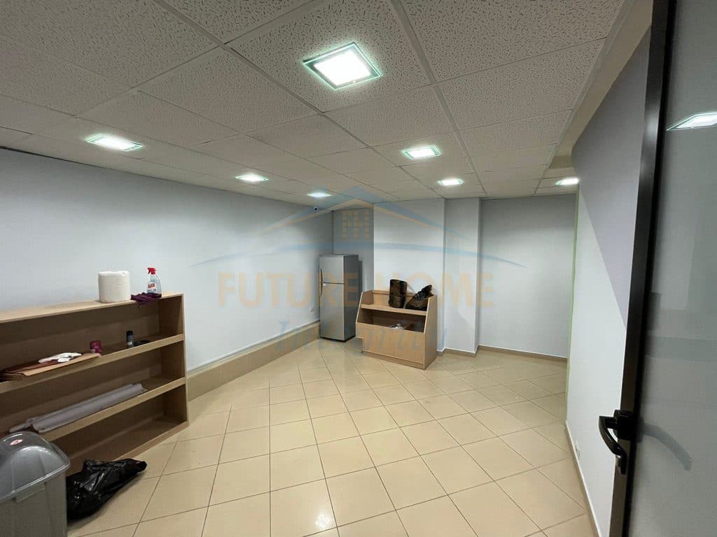 Qera, Ambient Biznesi Duplex, Rruga e Elbasanit, Tiranë. 2