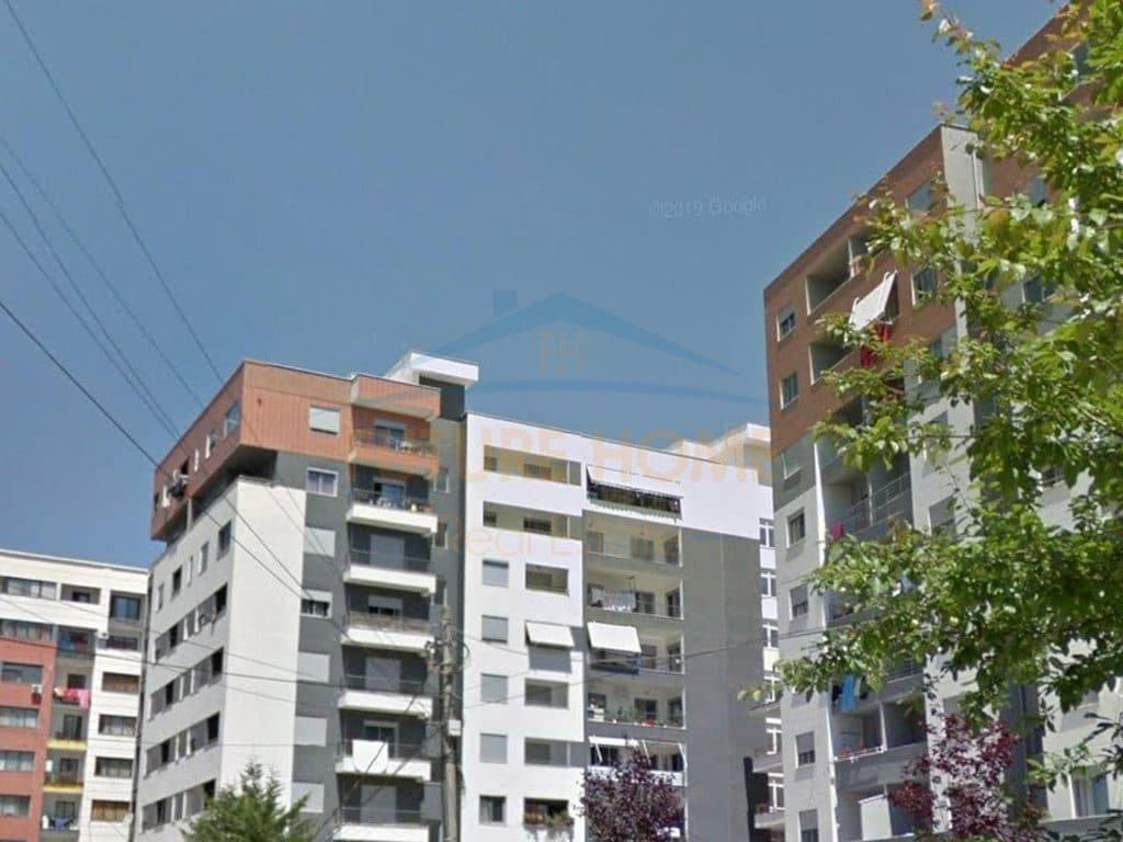Shitet, Apartament 2+1+2, Unaza e Re, Tiranë
